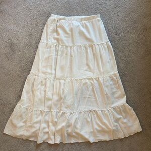 Brandy Melville Tiered layered white flowy skirt Size S | Izzy Skirt